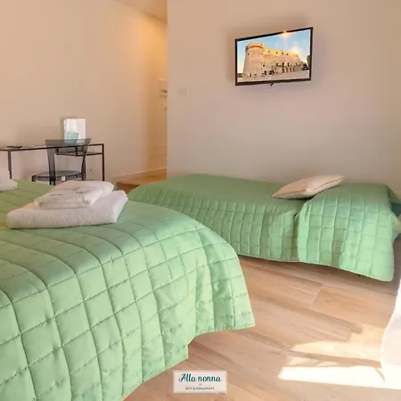 לינה וארוחת בוקר Nonna 3*