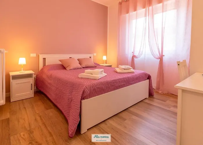 Nonna לינה וארוחת בוקר 3*